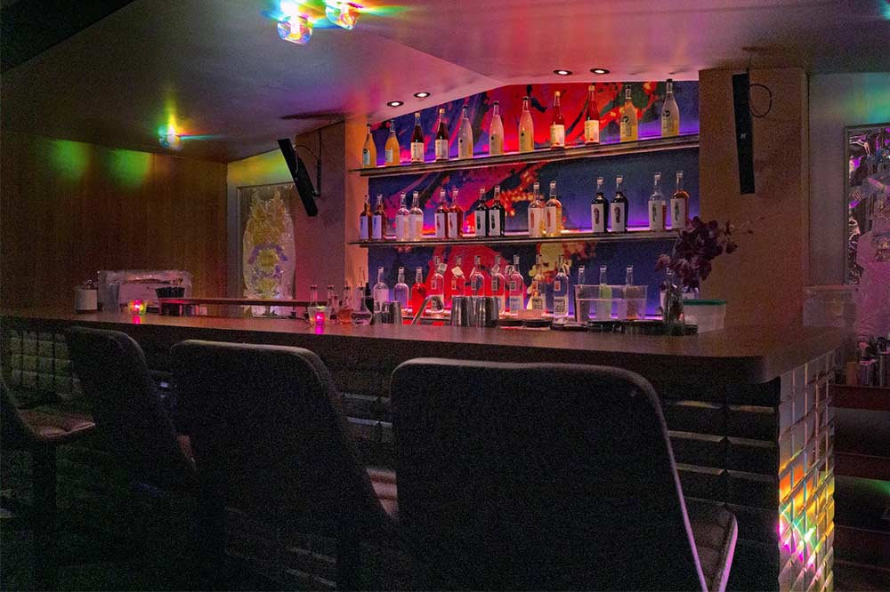 romantic bars singapore junior-pocket-bar