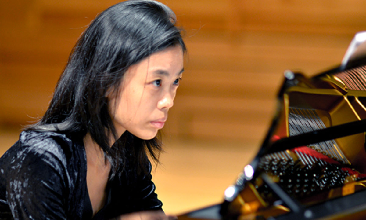 Life of a Singaporean Pianist Who Performs Worldwide I Play in