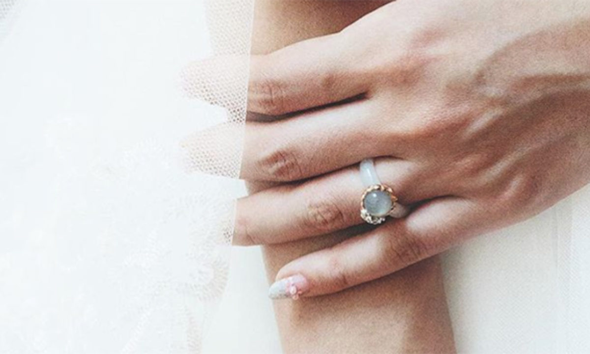 25 Alternative Engagement Rings Which Aren't Diamonds From Singaporean  Jewellery Designers - ZULA.sg