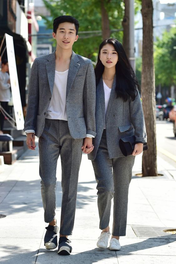 9 Korean Inspired Couple Outfits That Arent Cheesy His And Hers T Shirts 