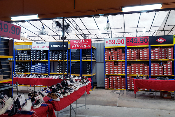 Shoe warehouse converse on sale