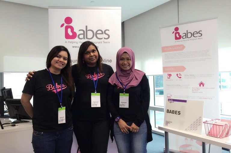 10 Places To Donate Clothes In SG To & Teenage Mums