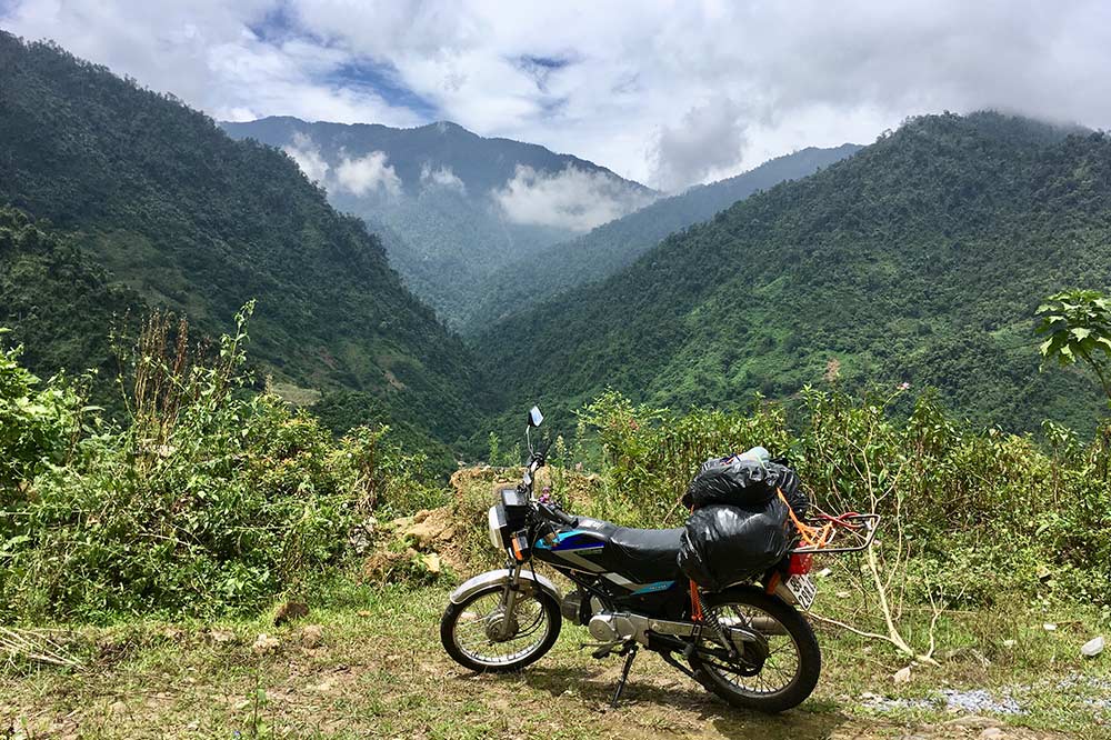 Vietnam-motorcycle-andrei