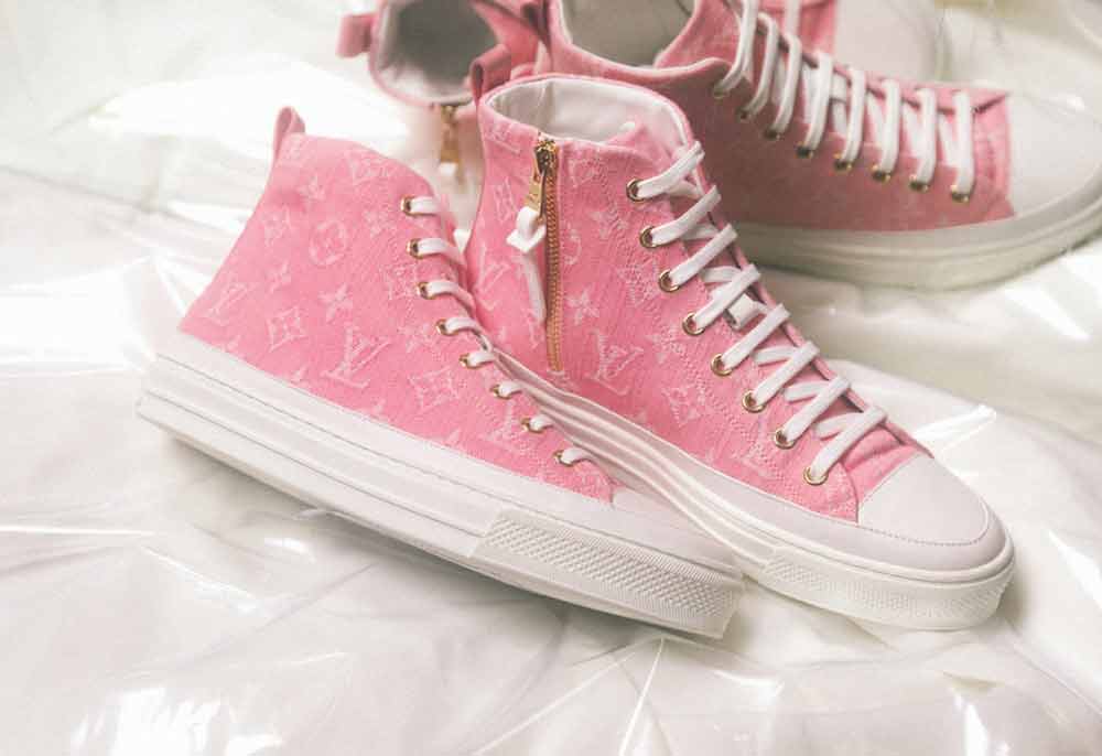 White Pink Louis Vuitton Sneakers, Women's Fashion, Footwear, Sneakers on  Carousell