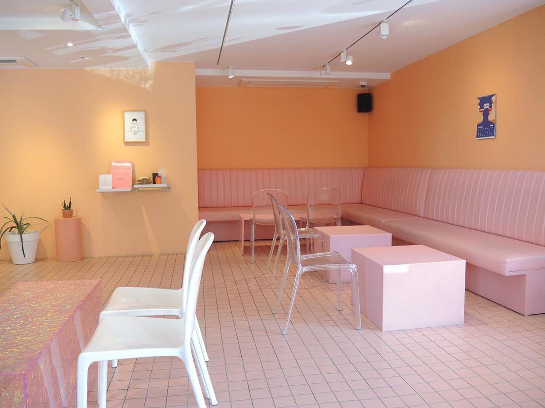 10 Aesthetic Cafes in Seoul With Minimalist Layouts & Pastel Themes ...