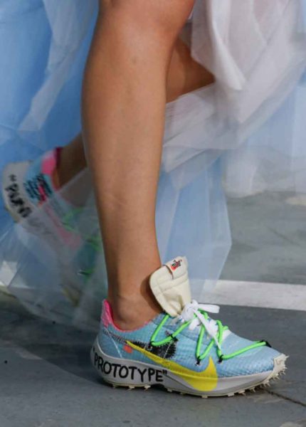 nike off white street