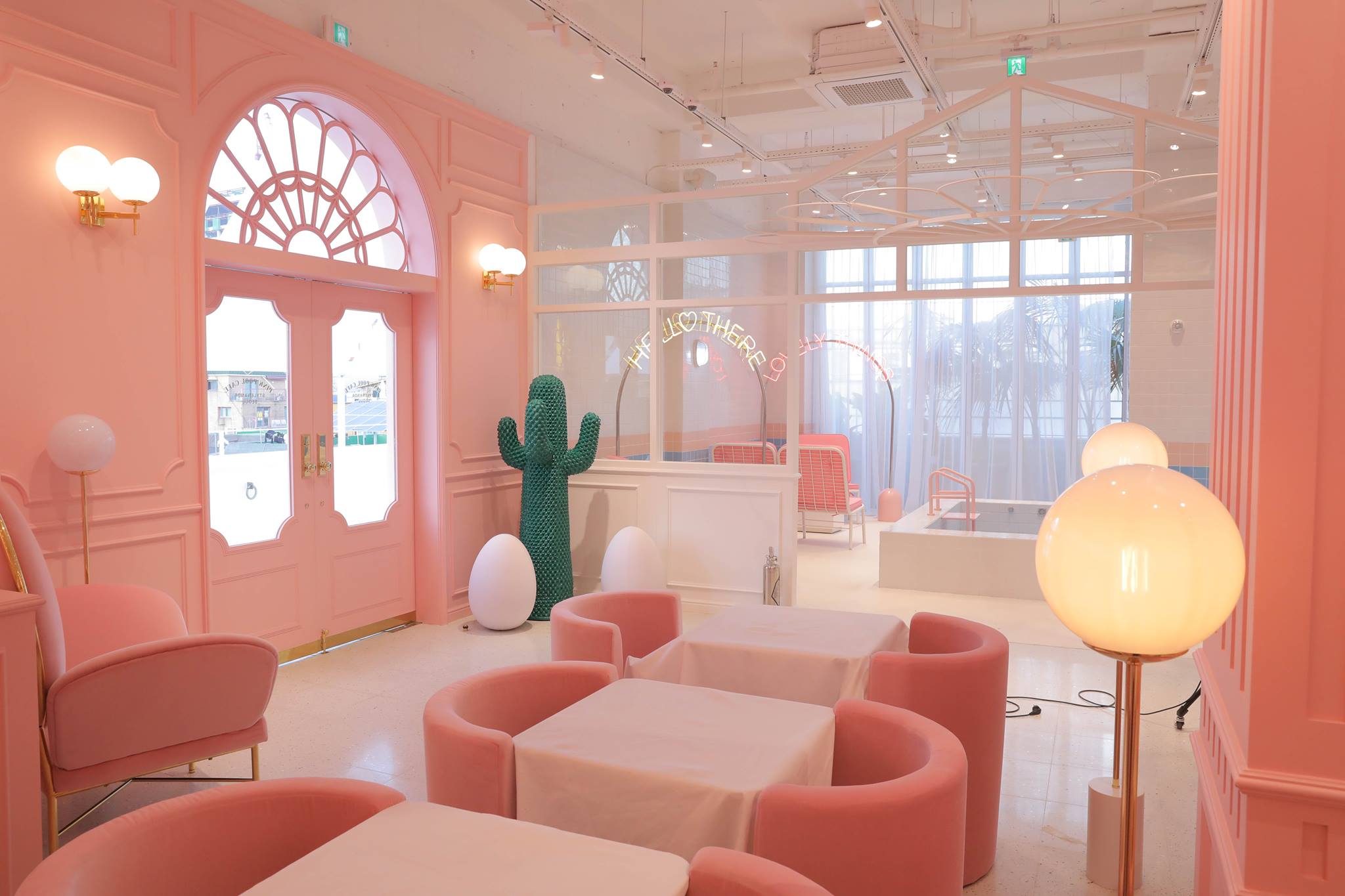 aesthetic cafes seoul pink pool