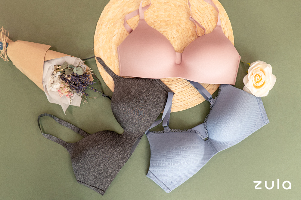 UNIQLO's Wireless Bras Use Memory Foam-Like Technology That Adapts To Odd  Cup Sizes And Period Changes 