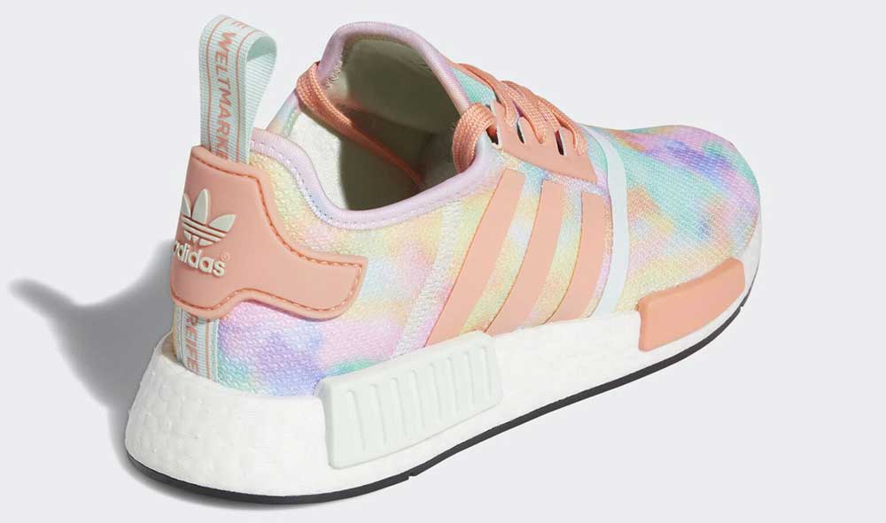 Pastel Sneakers From Nike & Adidas Are Perfect To Nail Girl Aesthetic -