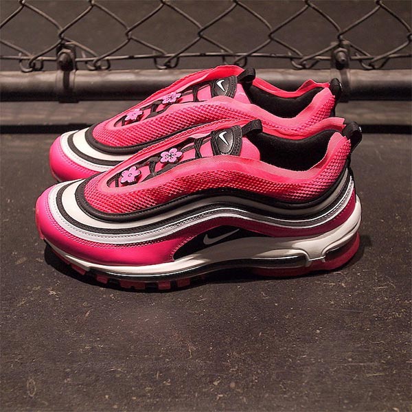 Nike air max on sale 217 pink and black