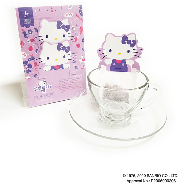 hello kitty tea blueberry pie