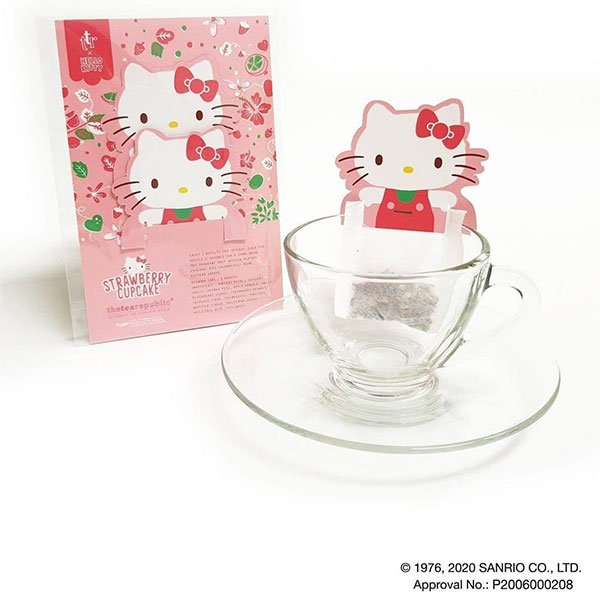 hello kitty tea strawberry cupcake