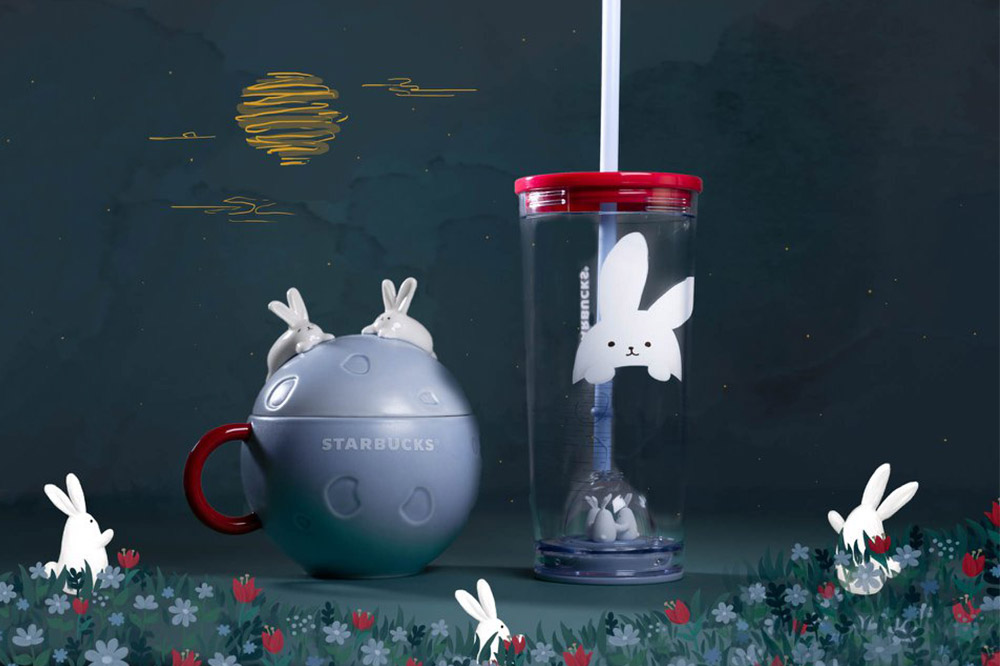 starbucks-bunnies-globe