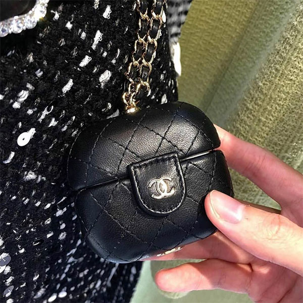 chanel-airpods-cases-black