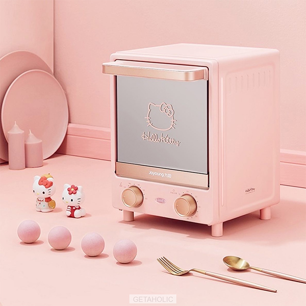 This Mini Hello Kitty Electric Cooker Includes Matching Pink Accessories