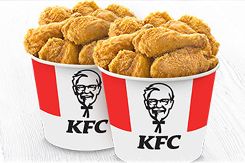 kfc-karl-lagerfeld-bucket