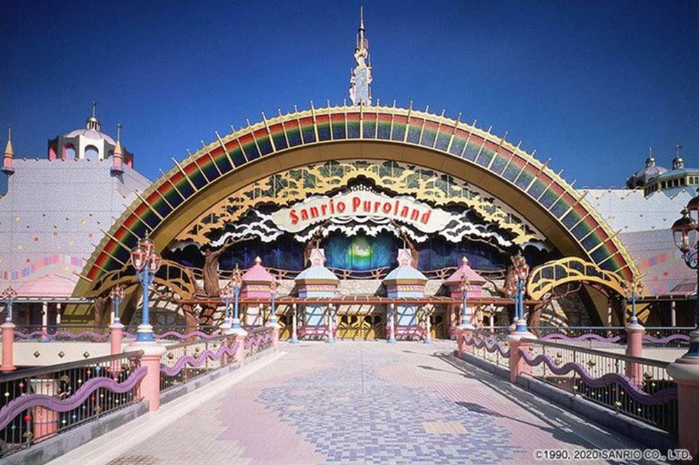 hello kitty theme parks cafes sanrio puroland