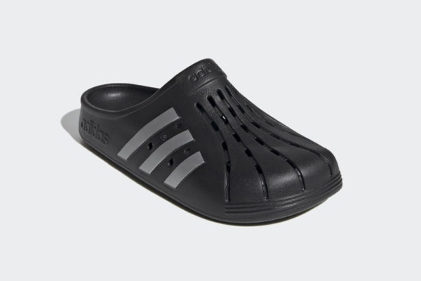 adidas adilette clogs black