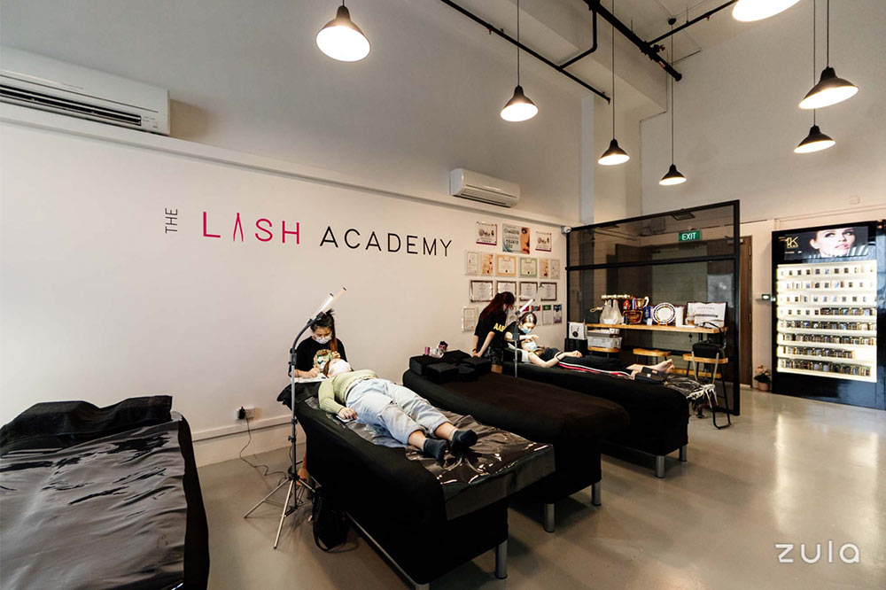 home-based-beauty-business-the-lash-academy