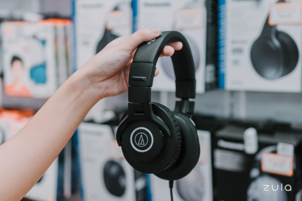 non-basic gift guide headphones