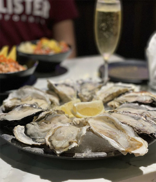 oysters at tanuki raw