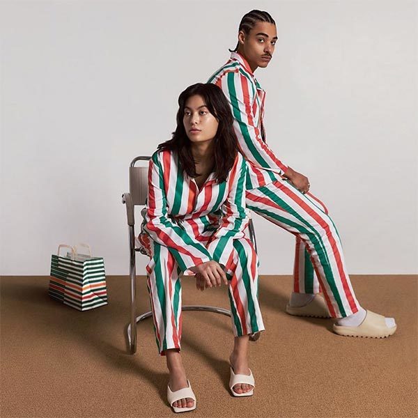 7 eleven pyjamas model 