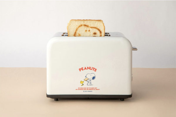 snoopy toaster design