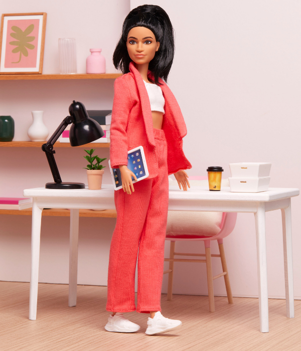 Love, Bonito Barbie in Suit 