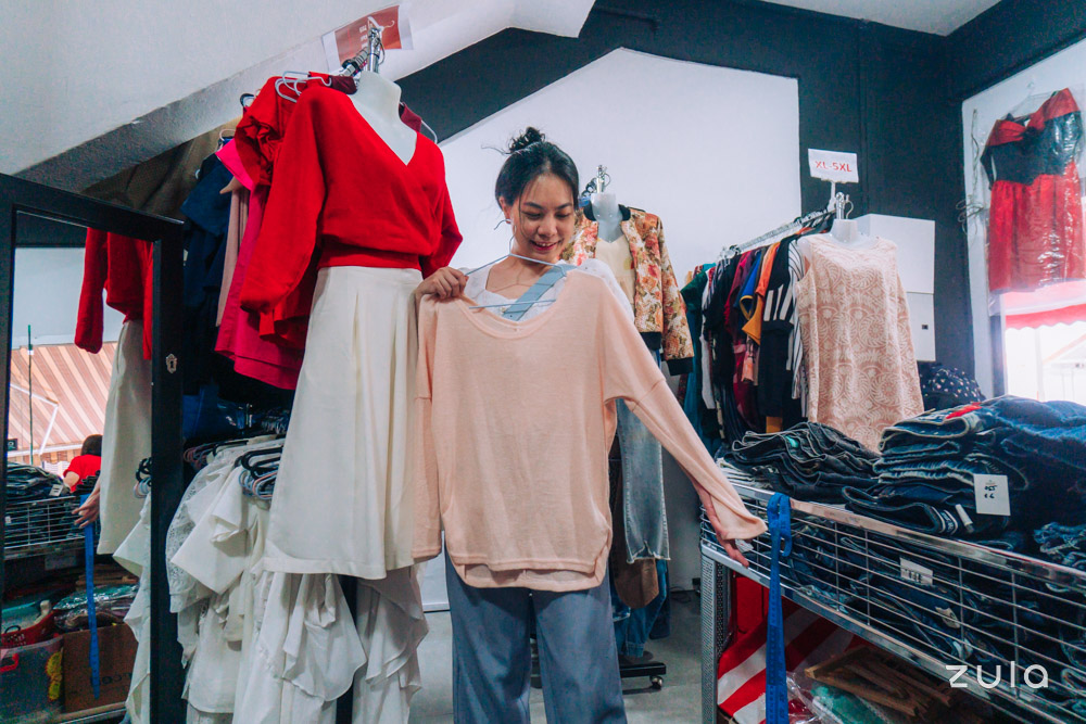 Thrift Shops In Neighbourhoods