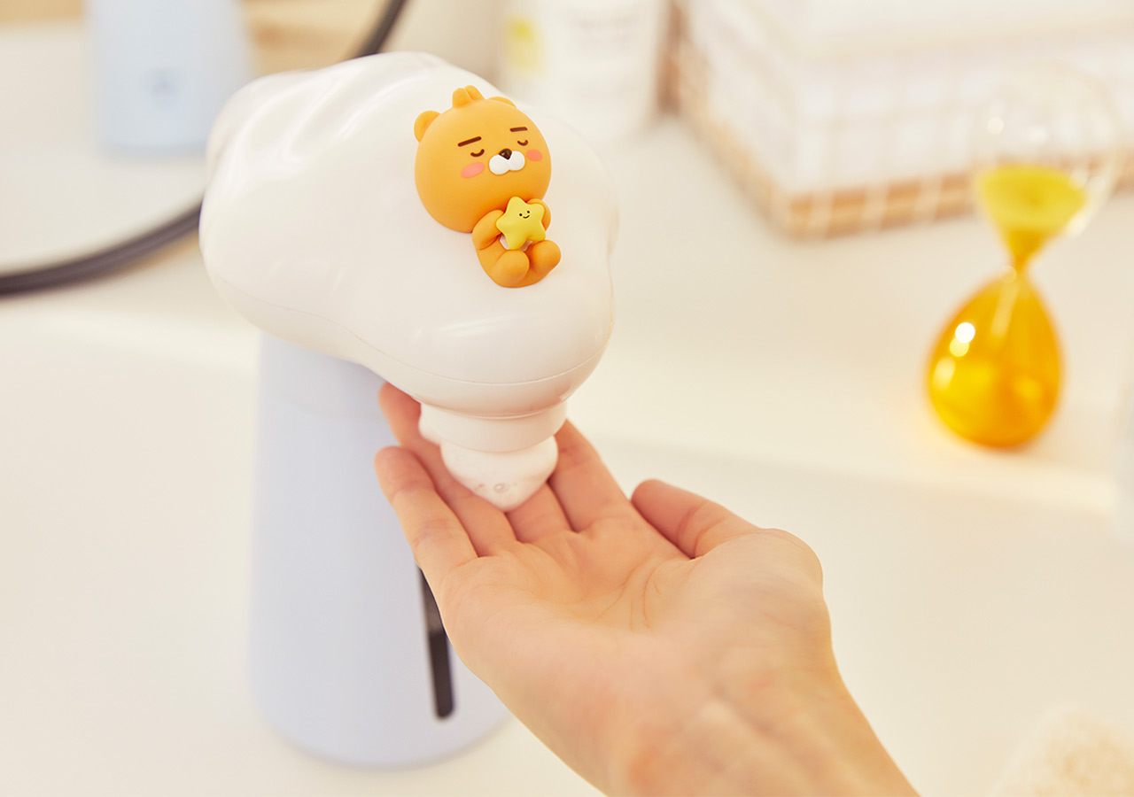 Kakao Friends Auto-Hand Wash