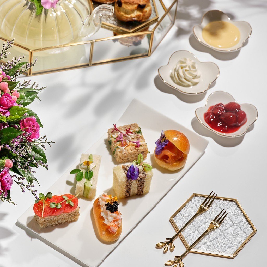 Four Seasons Hotel Singapore Floral Afternoon Tea