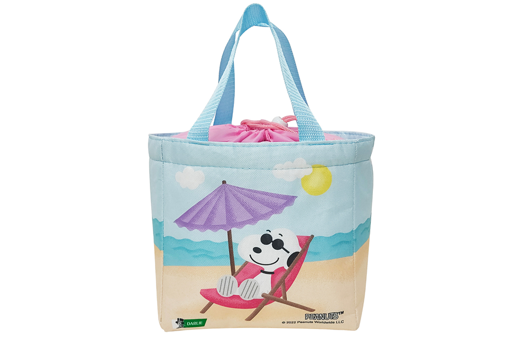 Darlie x Snoopy lunch bag designs