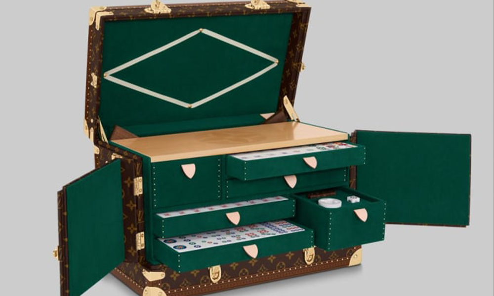 Let's get phygital! Louis Vuitton debuts a collection of Via Treasure  Trunks which will be sold as $42,000 limited-edition NFTs - Luxurylaunches