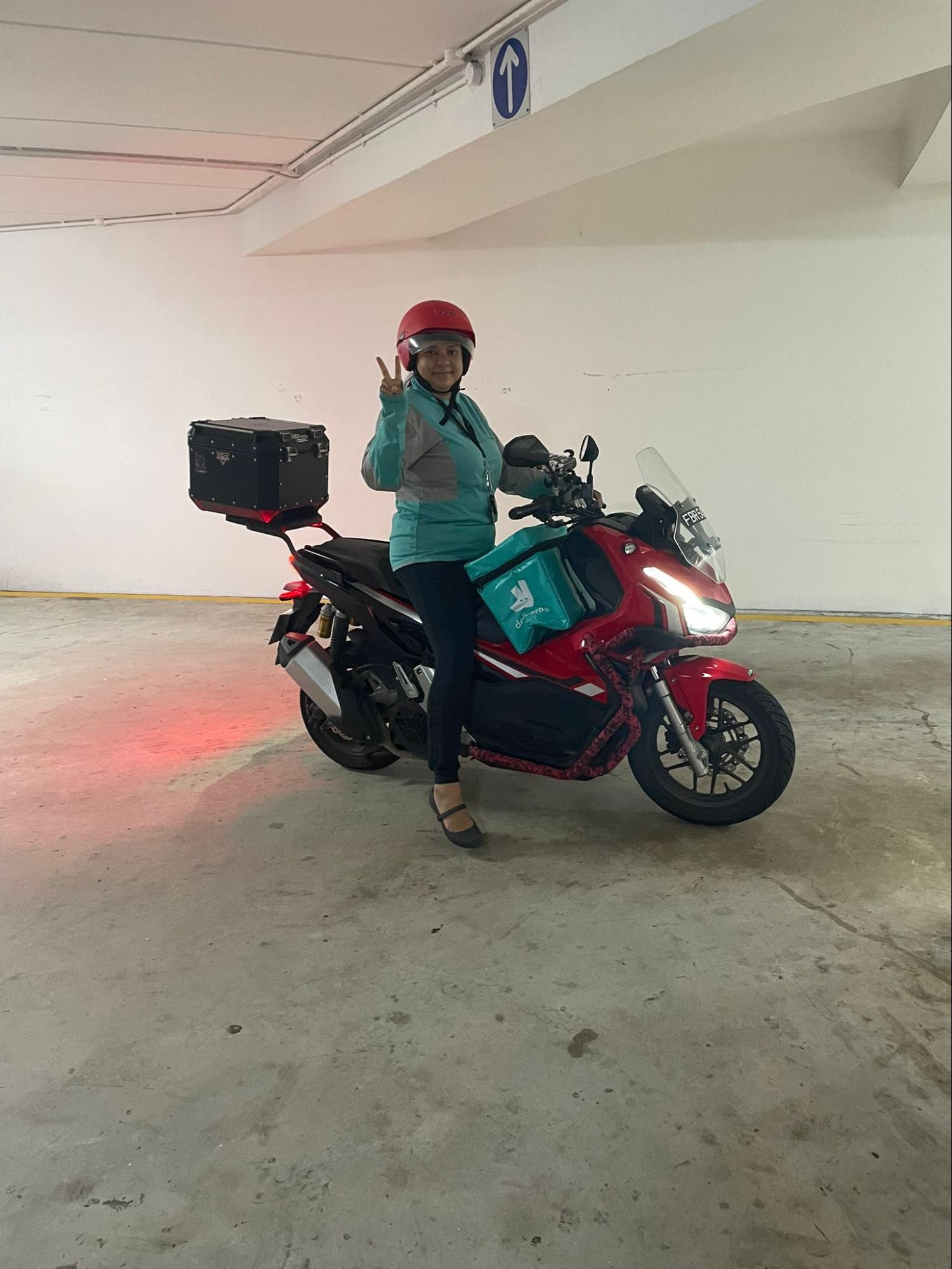 Deliveroo Rider Mum