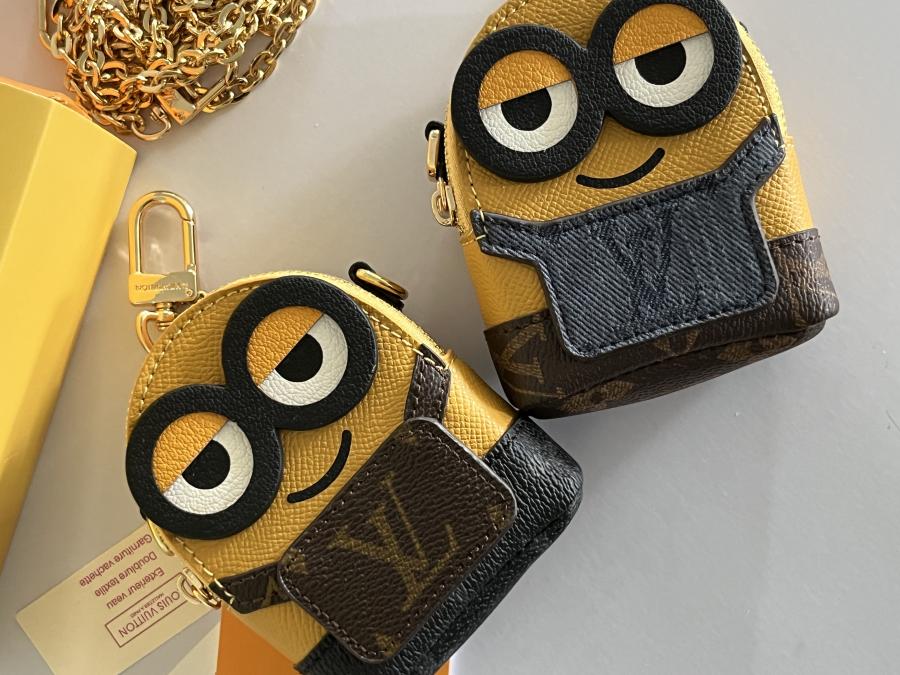 DIY LOUIS VUITTON & MINION INSPIRED BAG