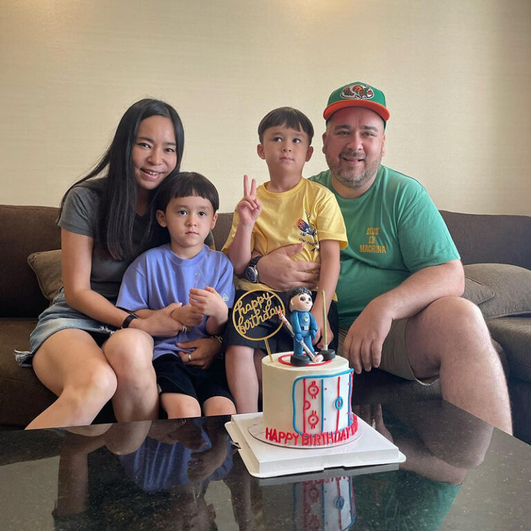 William Hammington Celebrates His Birthday In Singapore