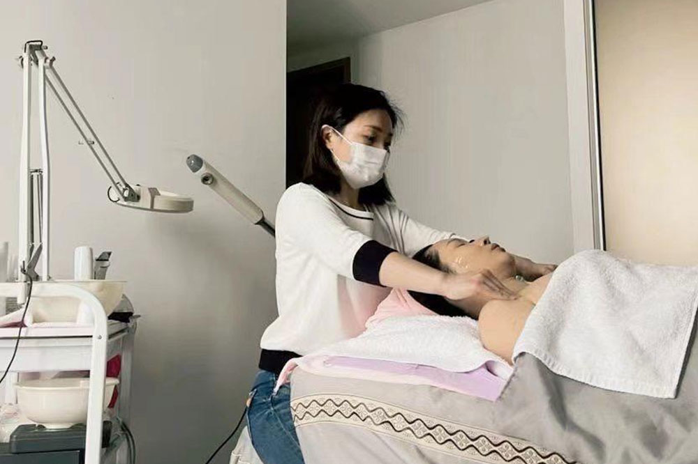 Home Based Facial Salons 