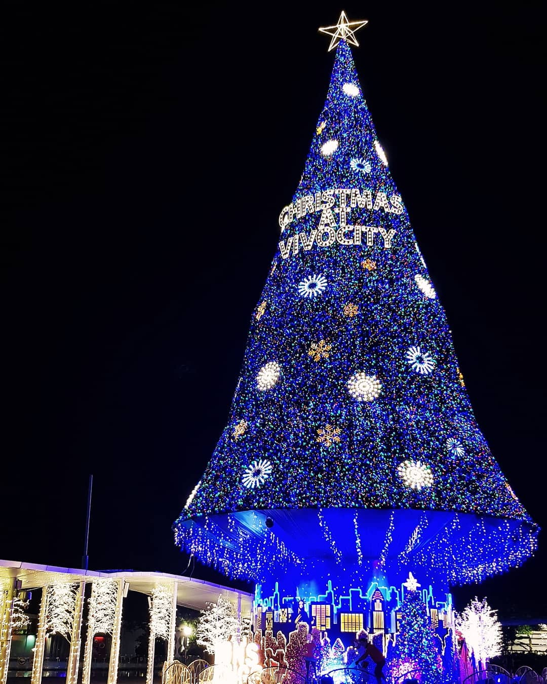 vivocity christmas tree