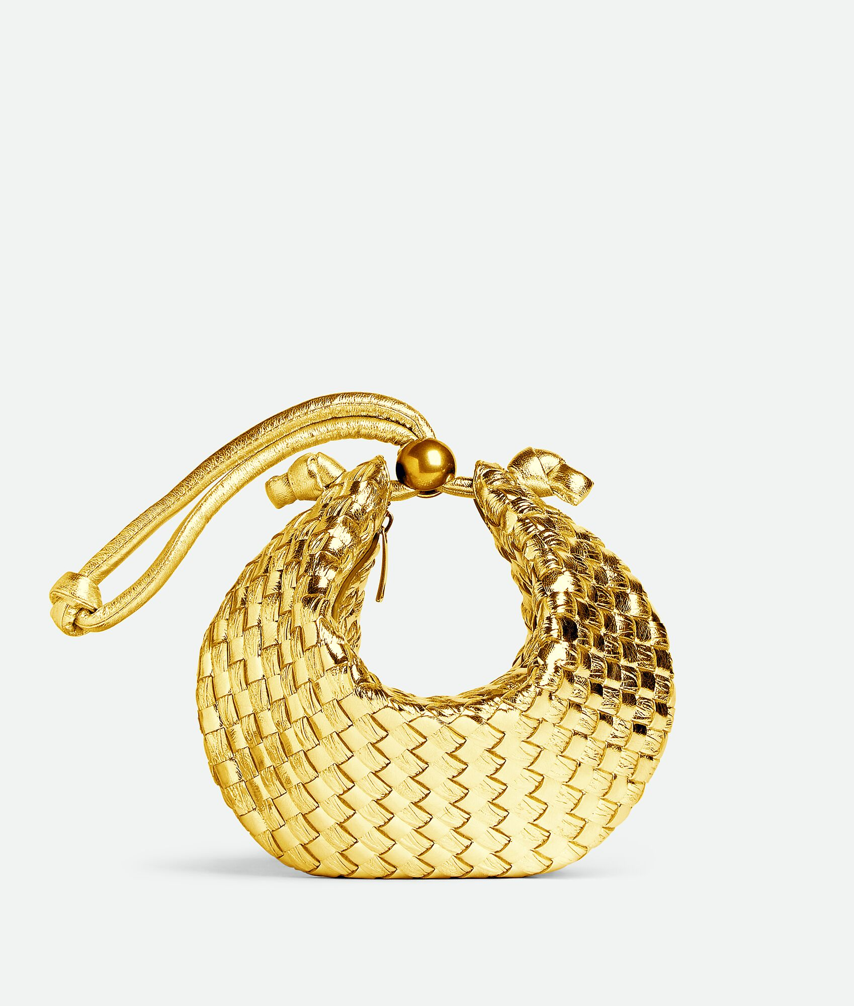 FORTUNE COOKIE WEAVED SHOULDER BAG IN GOLD