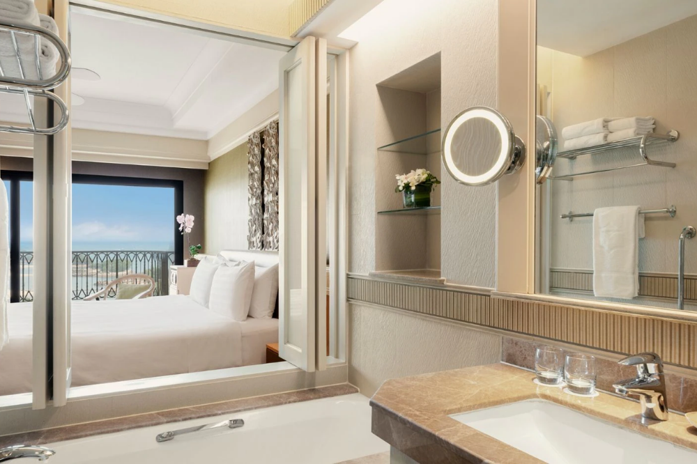 Valentine's Day Staycation Deals In SG For A Romantic Getaway
