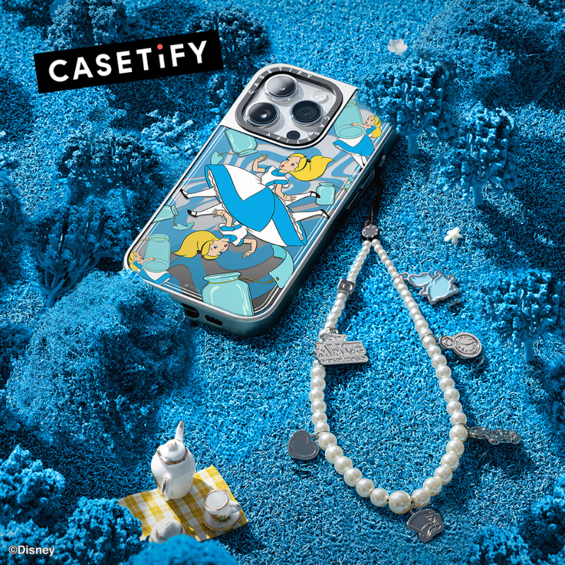 Casetify Alice In Wonderland