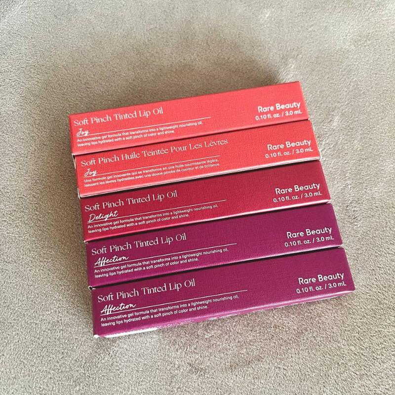 5 Girls Try The Trending Rare Beauty Soft Pinch Tinted Lip Oil