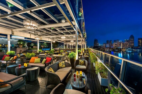 rooftop bars in singapore - lantern