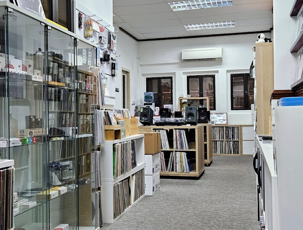 Retrophonic Records - where to buy vinyls singapore