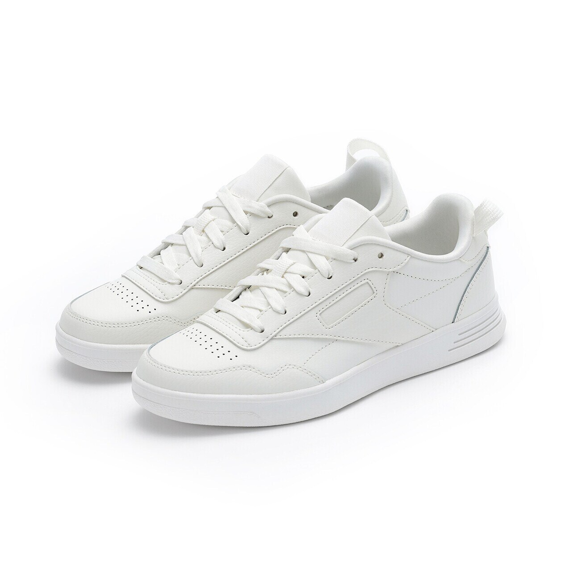 muji reebok courts