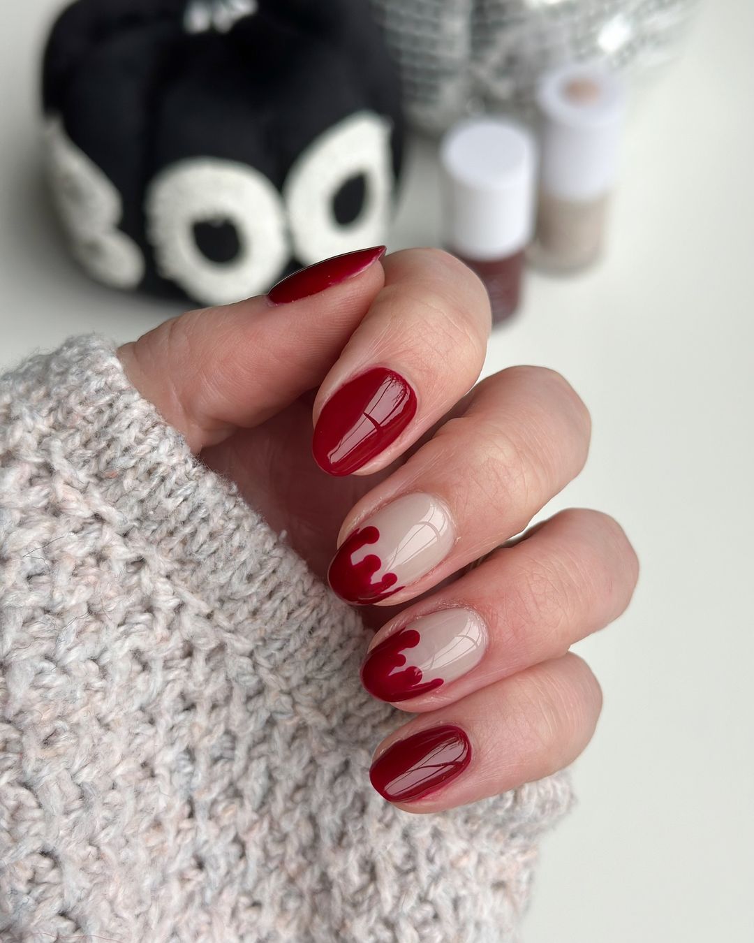 easy halloween manicure