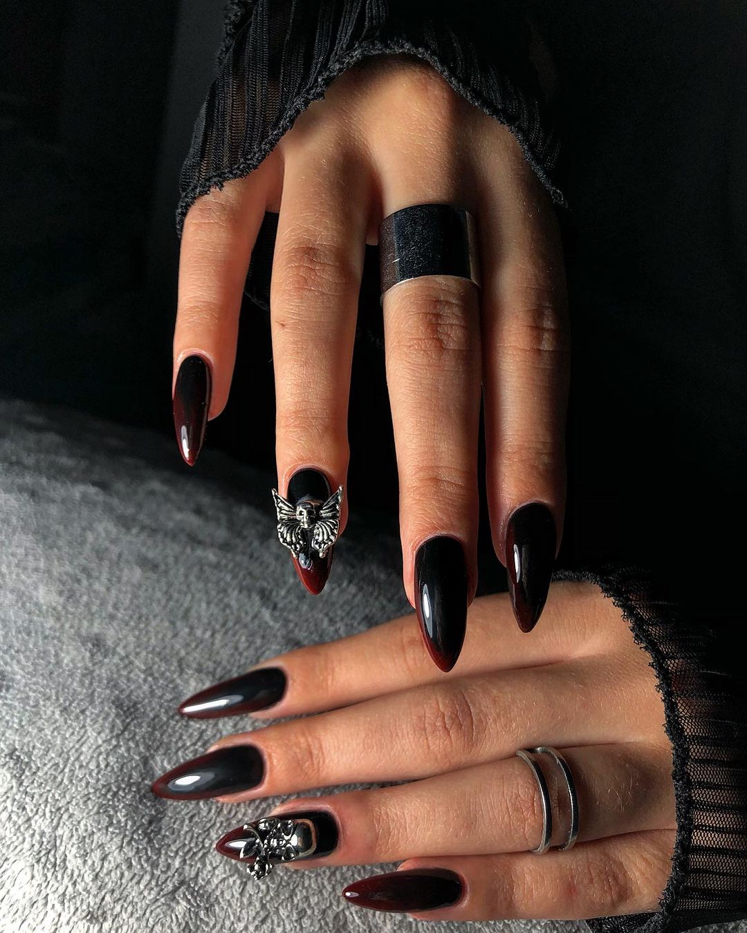 gothic halloween nails