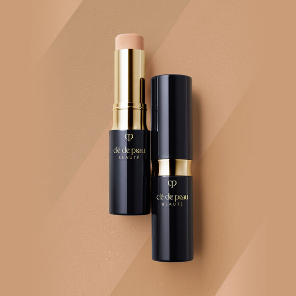 cle de peau beaute concealer