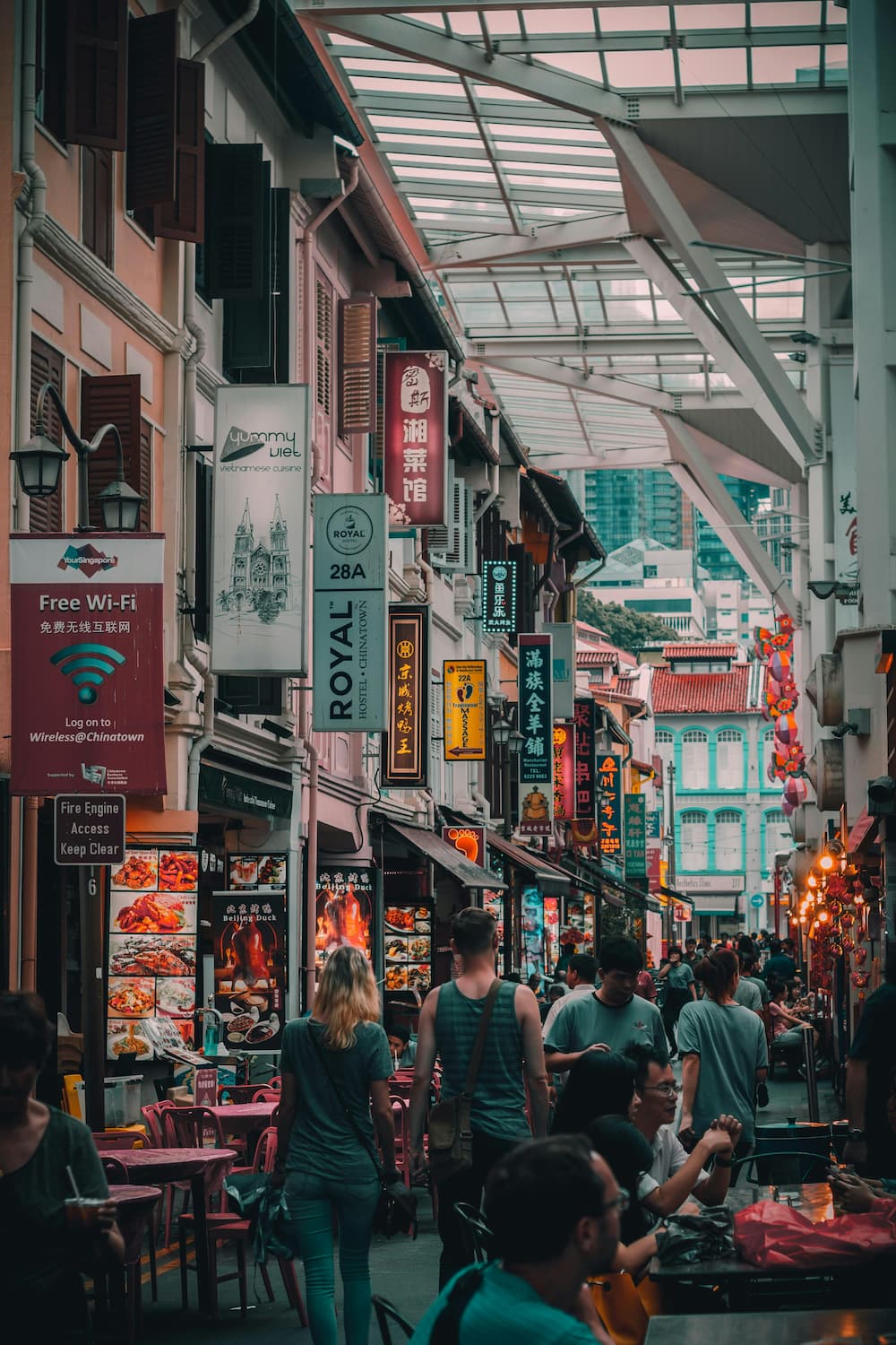 best date ideas singapore - historic walking tour