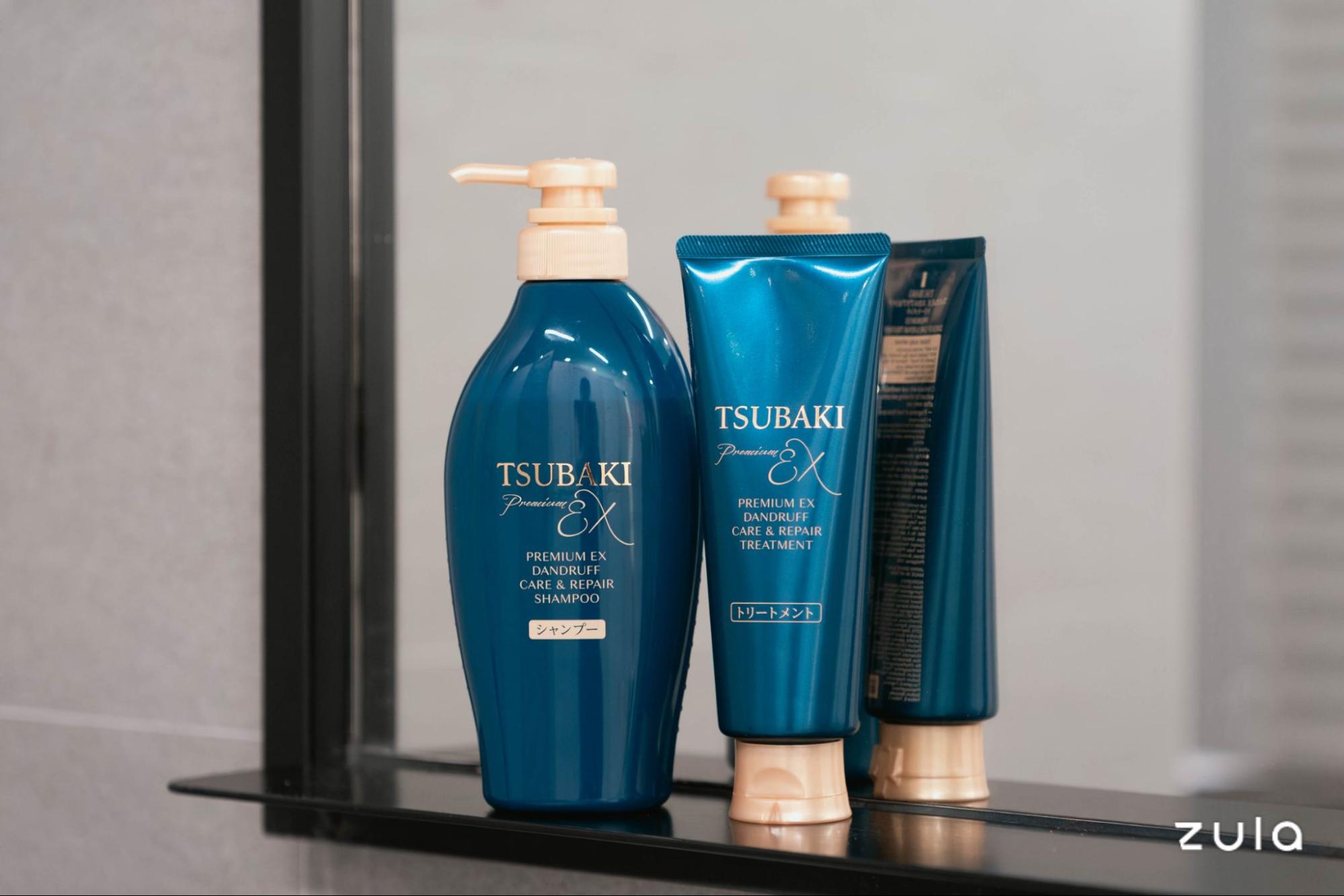 Tsubaki Premium EX Dandruff Care shampoo
